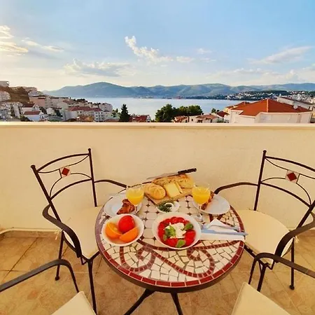 Penthouse Duplex Nina - Seaview 250m To Beach And Restaurants - Free Parking - And Ciovo - 15 Minutes To Airport *