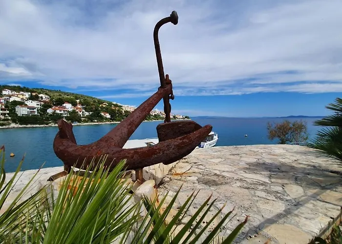 公寓 Penthouse Duplex Nina - Seaview 250m To And Restaurants - Free Parking - And Ciovo - 15 Minutes To Airport *