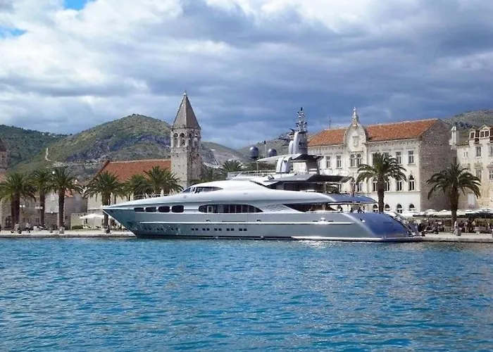 Penthouse Duplex Nina - Seaview 250m To And Restaurants - Free Parking - And Ciovo - 15 Minutes To Airport 公寓 *