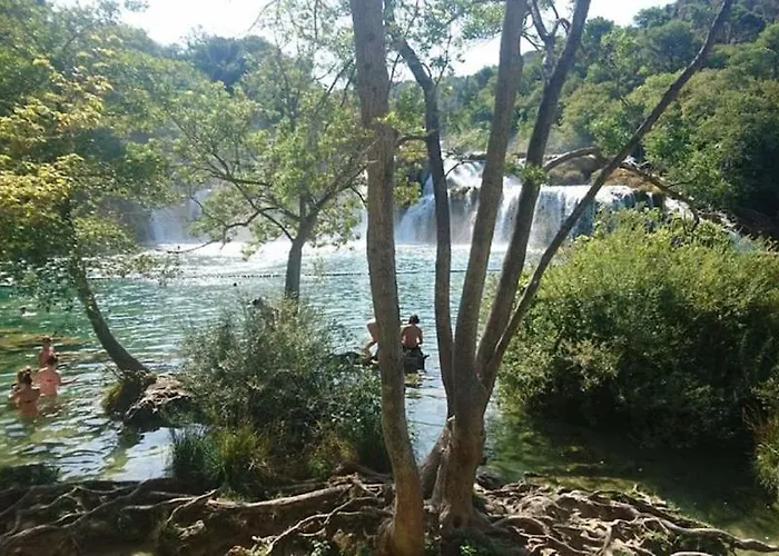 Penthouse Duplex Nina - Seaview 250m To And Restaurants - Free Parking - And Ciovo - 15 Minutes To Airport 公寓 *