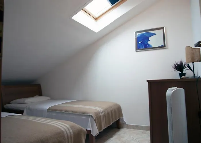 Penthouse Duplex Nina - Seaview 250m To And Restaurants - Free Parking - And Ciovo - 15 Minutes To Airport * 特罗吉尔