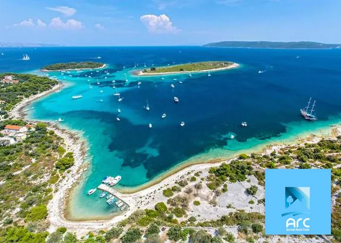 公寓 Penthouse Duplex Nina - Seaview 250m To And Restaurants - Free Parking - And Ciovo - 15 Minutes To Airport *